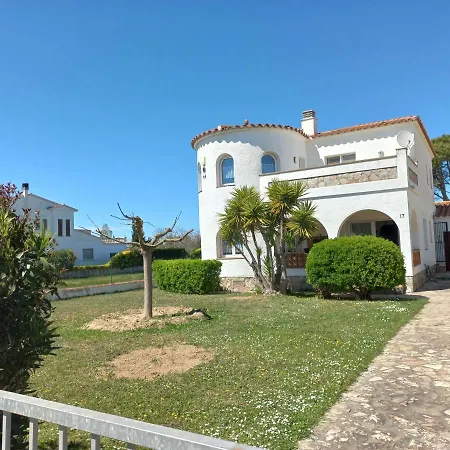 Casa En Costa Brava: Barbacoa, Wifi, Gran Jardin, Cerca Playa, Parking - Es-89-116