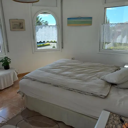 Holiday home Casa En Costa Brava: Barbacoa, Wifi, Gran Jardin, Cerca Playa, Parking - Es-89-116 *