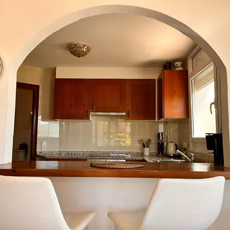 Holiday home Casa En Costa Brava: Barbacoa, Wifi, Gran Jardin, Cerca Playa, Parking - Es-89-116 *