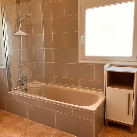 Holiday home Casa En Costa Brava: Barbacoa, Wifi, Gran Jardin, Cerca Playa, Parking - Es-89-116 Sant Pere Pescador